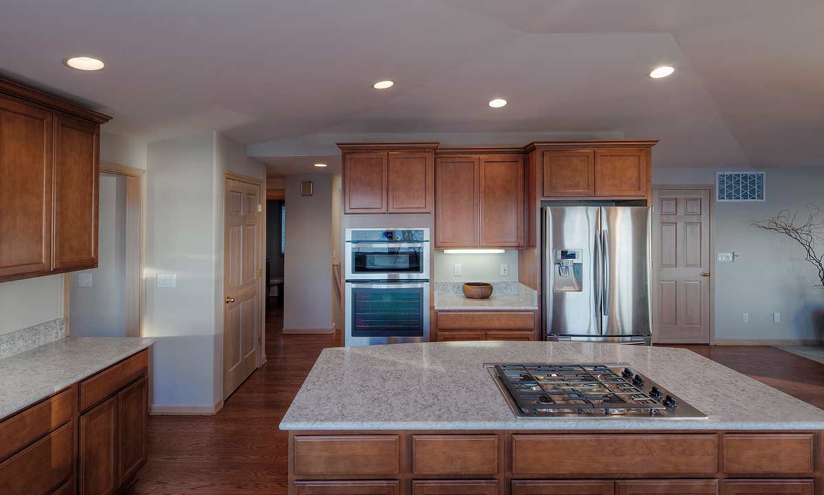 Repairing damaged countertops